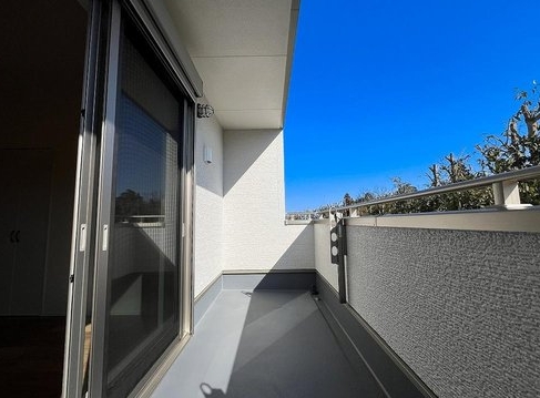八王子市東浅川町の新築戸建てのバルコニーの写真