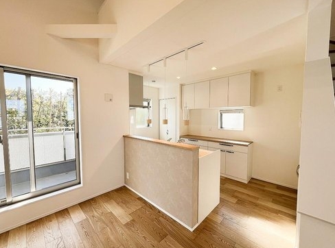 八王子市東浅川町の新築戸建てのダイニングの写真