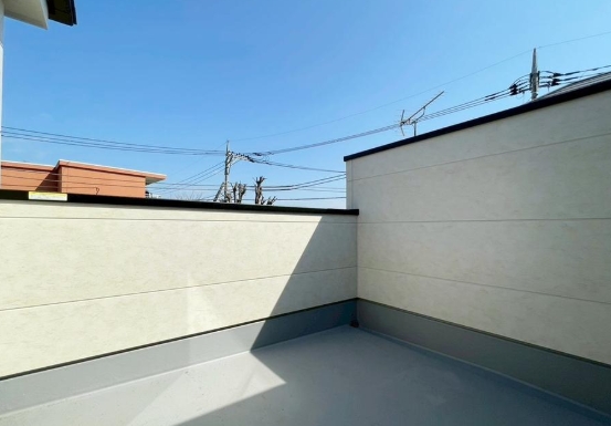 八王子市富士見町の新築戸建て2号棟のバルコニーの写真