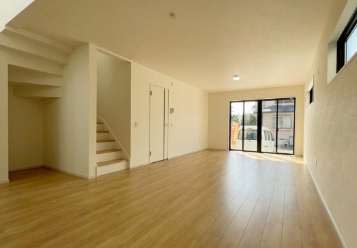 八王子市富士見町の新築戸建て2号棟のリビングの写真