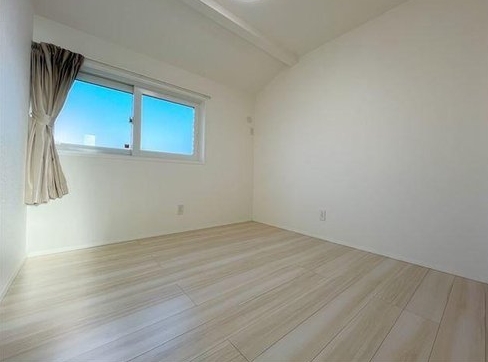 八王子市石川町の中古戸建ての洋室4の写真