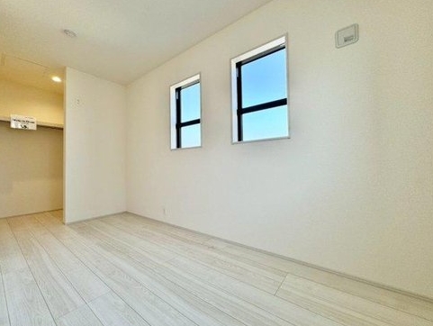 八王子市泉町の新築戸建ての洋室3の写真