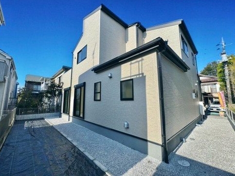 八王子市泉町の新築戸建ての外観の写真