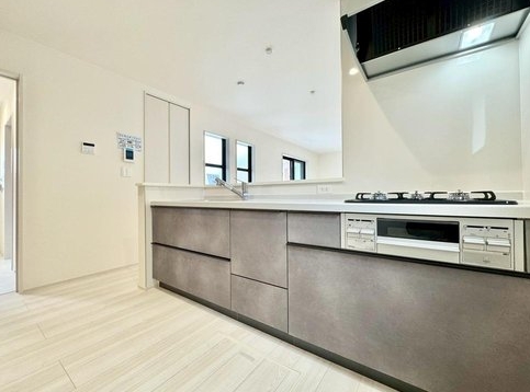 八王子市泉町の新築戸建てのキッチンの写真