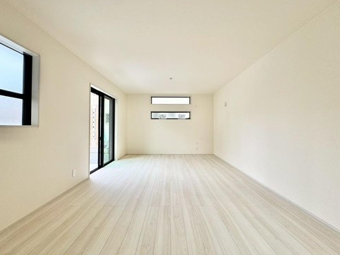 八王子市泉町の新築戸建てのリビングの写真