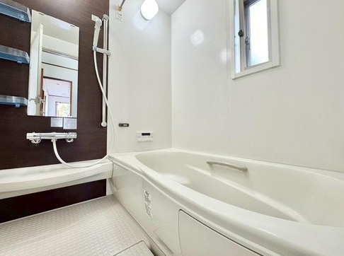 八王子市川口町の中古戸建てのバスルームの写真