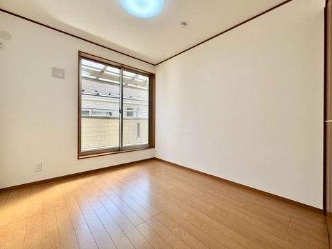 八王子市川口町の中古戸建ての洋室2の写真