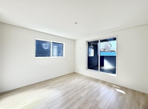 八王子市元八王子町の新築戸建て4号棟の洋室1の写真