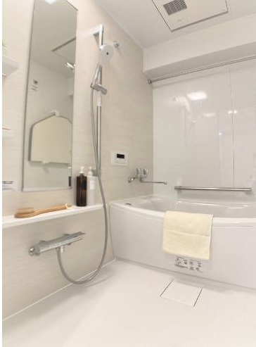 八王子市追分町の中古マンションのバスルームの写真