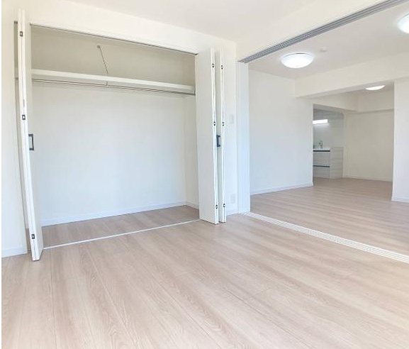 八王子市追分町の中古マンションの洋室2の写真