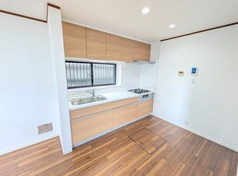 八王子市大和田6丁目町の中古戸建てのキッチンの写真