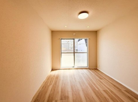 八王子市散田町5丁目の中古マンションの洋室1の写真