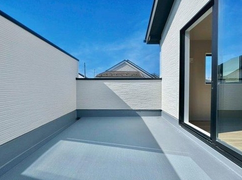 八王子市打越町の新築戸建てのバルコニーの写真