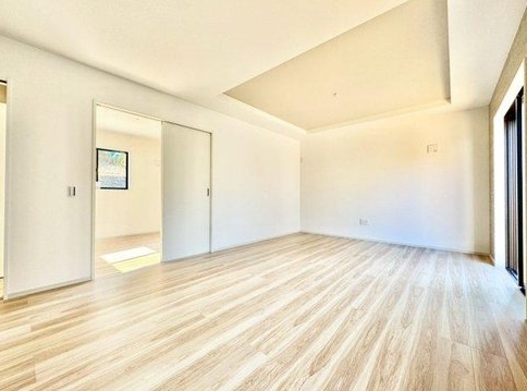 八王子市打越町の新築戸建てのリビングの写真