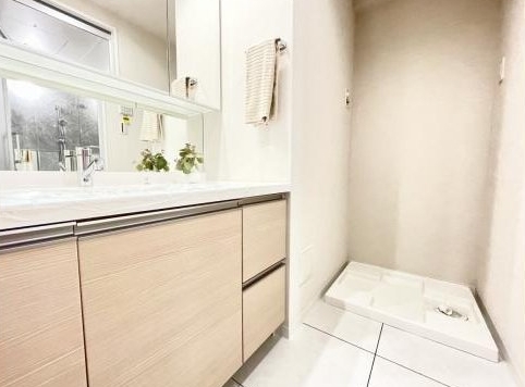 八王子市八日町の中古マンションの洗濯機置場の写真