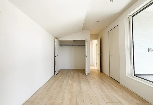 町田市相原町の新築戸建て2号棟の洋室1の写真