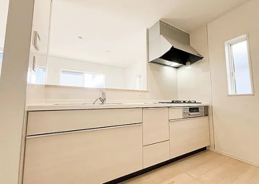 町田市相原町の新築戸建て2号棟のキッチンの写真