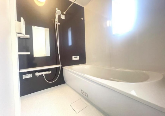 町田市高ヶ坂7丁目の新築戸建てのバスルームの写真