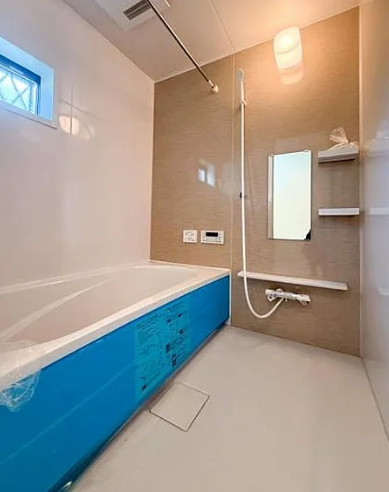 町田市小山町の新築戸建てのバスルームの写真