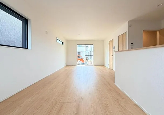 町田市小山町の新築戸建ての2号棟のリビングの写真