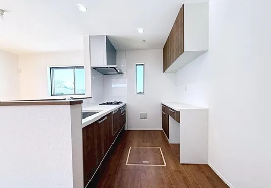町田市小山町の新築戸建ての5号棟のキッチンの写真
