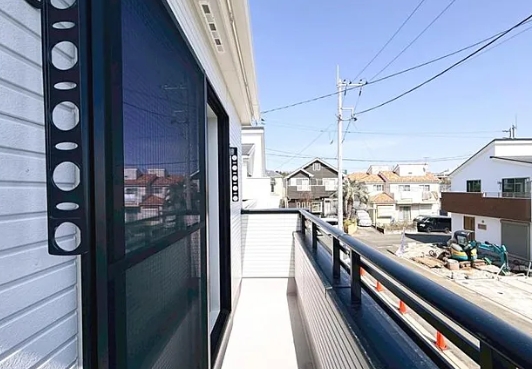 町田市小山町の新築戸建ての6号棟のバルコニーの写真
