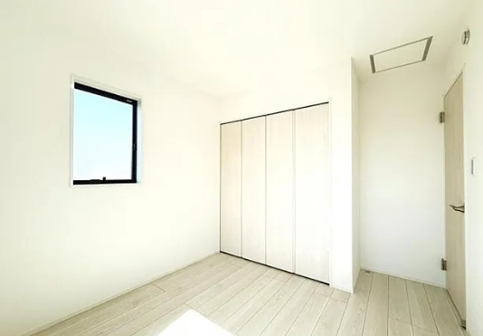 町田市小山町の新築戸建ての6号棟の洋室2の写真