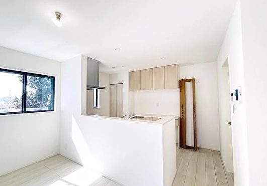 町田市小山町の新築戸建ての6号棟のダイニングの写真