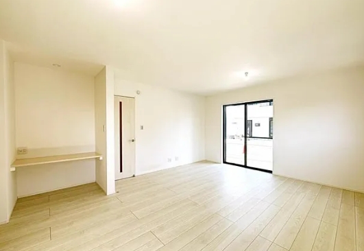 町田市小山町の新築戸建ての6号棟のスタディーカウンターの写真