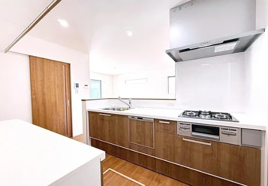 町田市小山町の新築戸建ての7号棟のキッチンの写真