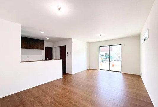 町田市小山町の新築戸建ての7号棟のリビングの写真