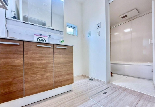 町田市玉川学園4丁目の新築戸建ての洗面化粧台の写真