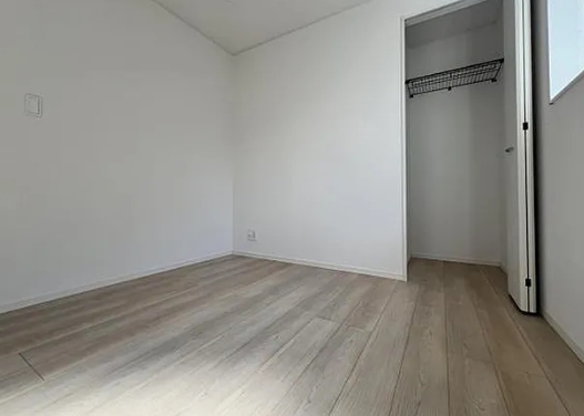 町田市常磐町の新築戸建ての2号棟の収納3の写真