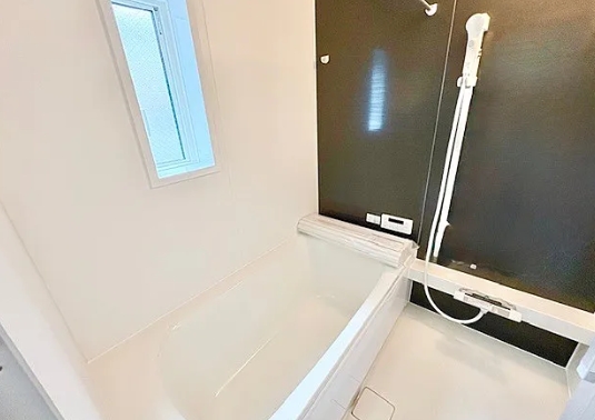 町田市鶴川4丁目の新築戸建て1号棟のバスルームの写真