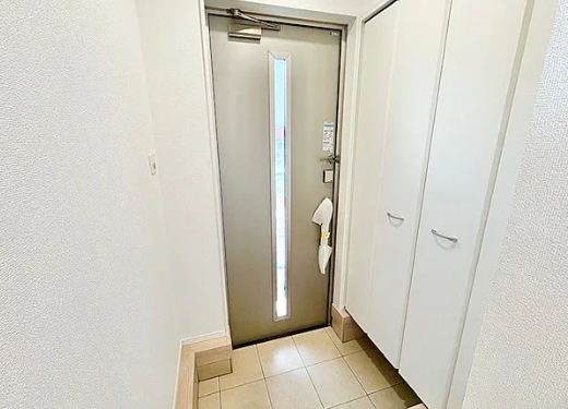 町田市鶴川4丁目の新築戸建て1号棟の玄関の写真