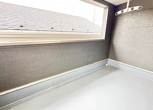 町田市鶴川4丁目の新築戸建て2号棟のバルコニーの写真