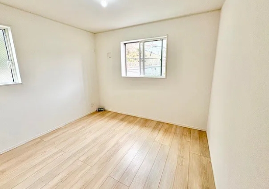 町田市鶴川4丁目の新築戸建て2号棟の洋室2の写真