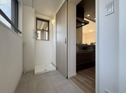 相模原市中央区相模原6丁目の中古マンション3階部分の洗濯機置場の写真