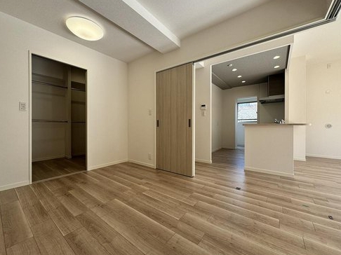 相模原市中央区相模原6丁目の中古マンション3階部分のリビングの写真