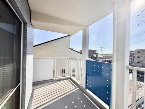 相模原市中央区東淵野辺4丁目の中古マンションのバルコニーの写真