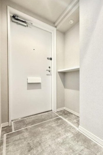 相模原市中央区東淵野辺4丁目の中古マンションの玄関の写真