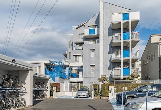 相模原市中央区東淵野辺4丁目の中古マンションの外観の写真