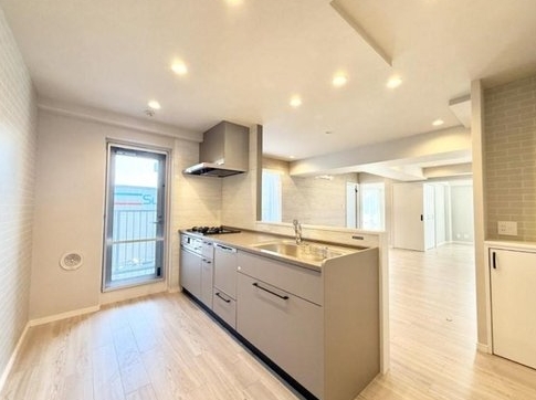 相模原市中央区東淵野辺4丁目の中古マンションのキッチンの写真