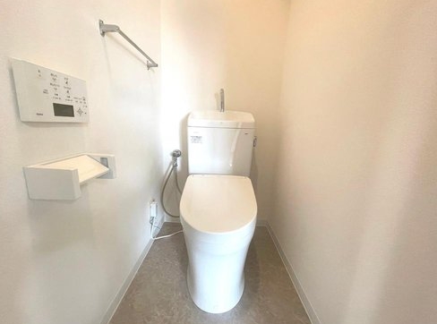 相模原市中央区東淵野辺5丁目の中古マンションのトイレの写真