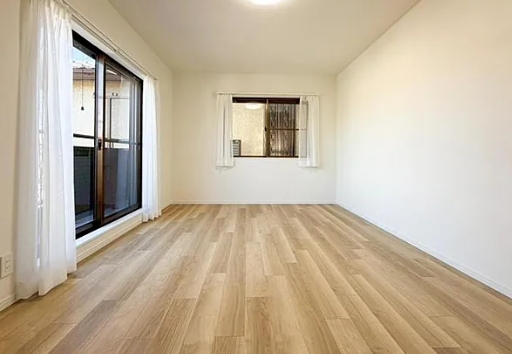 相模原市中央区淵野辺本町4丁目の中古戸建ての洋室1の写真