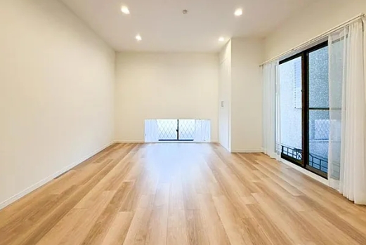 相模原市中央区淵野辺本町4丁目の中古戸建てのリビングの写真