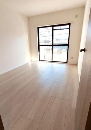 相模原市中央区共和1丁目の中古マンションの洋室3の写真