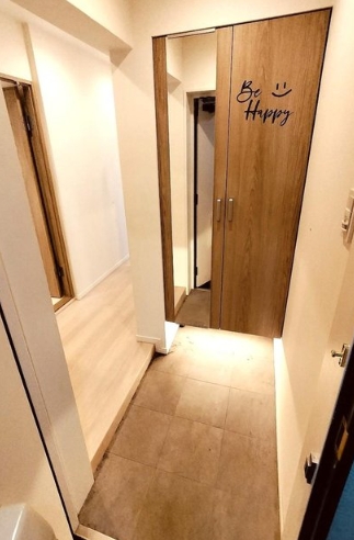 相模原市中央区共和1丁目の中古マンションの玄関の写真
