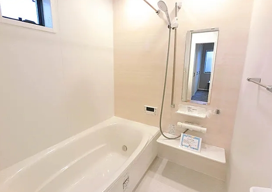 相模原市中央区並木2丁目の中古戸建てのバスルームの写真