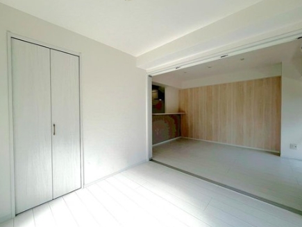 相模原市中央区相模原2丁目の中古マンションのリビングの写真